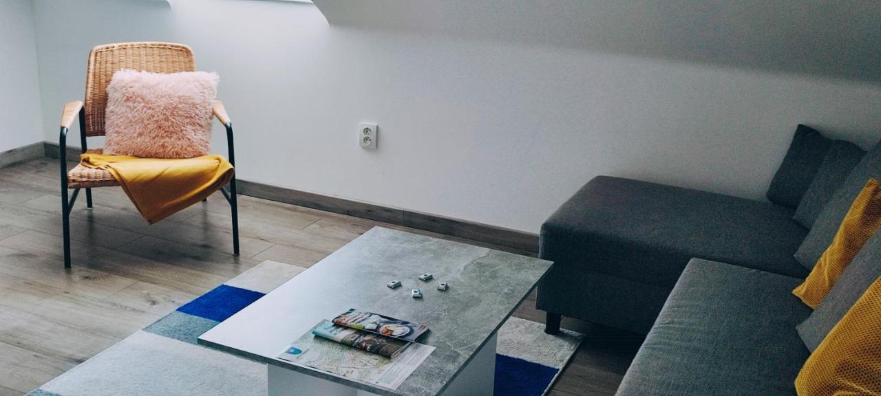 Apartmán pod Hradem NOVÉ WiFi/AC Šternberk Esterno foto