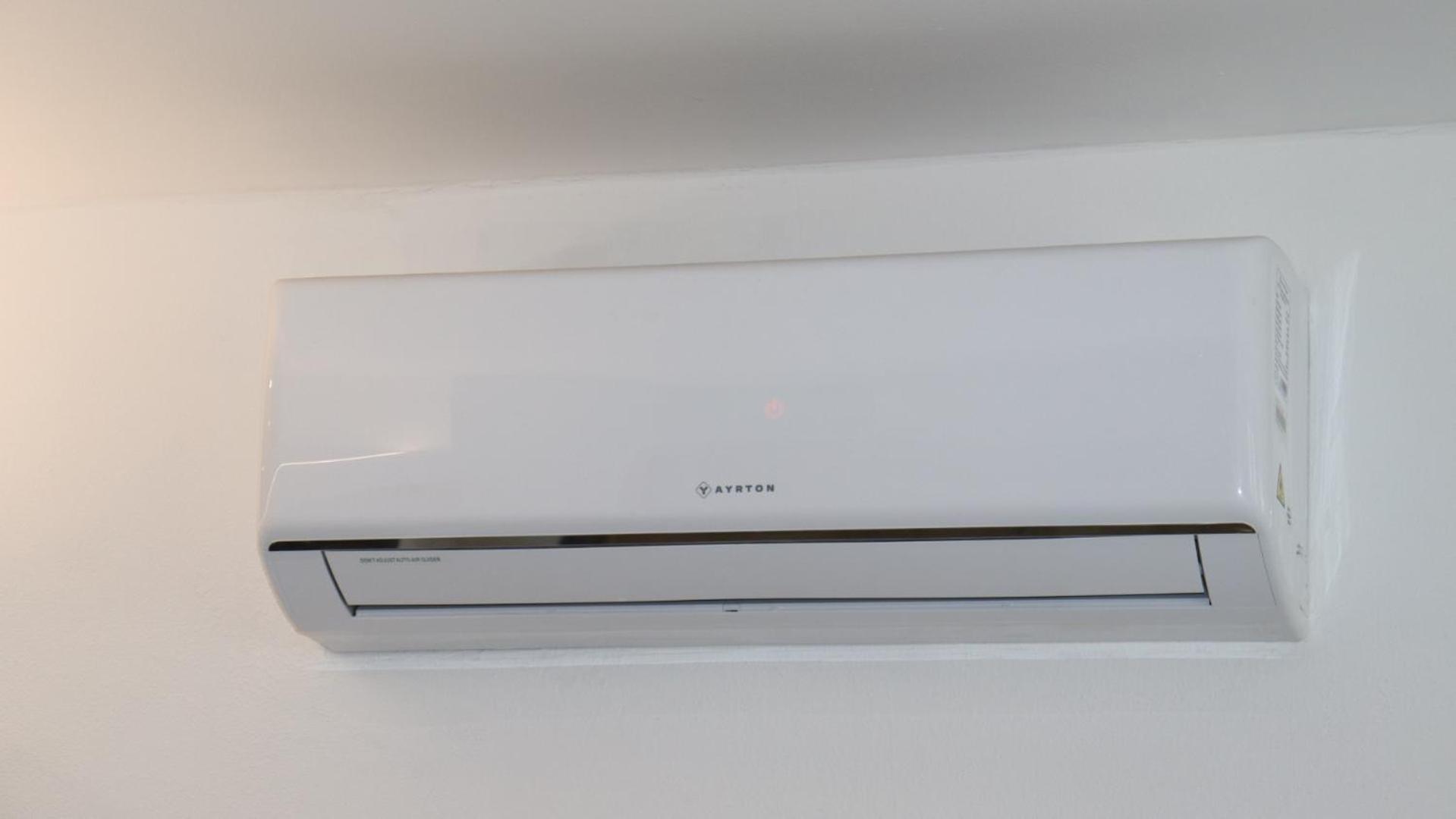 Apartmán pod Hradem NOVÉ WiFi/AC Šternberk Esterno foto